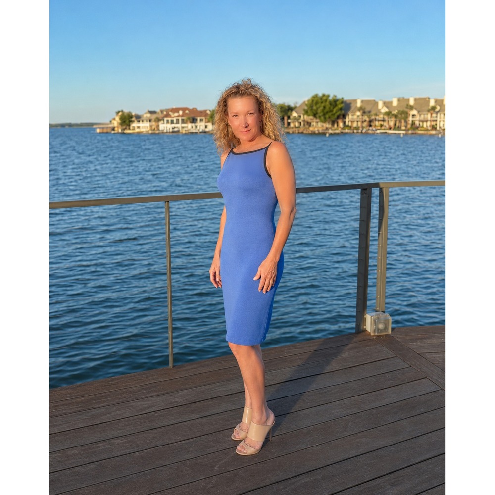 St. John Collection Santana Cornflower Blue Knit‎ Sheath Dress Size 2